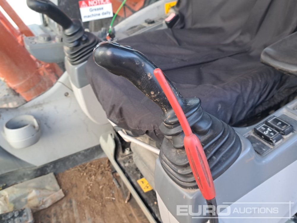 Crawler excavator 2020 Hitachi ZX210LC-6: picture 34