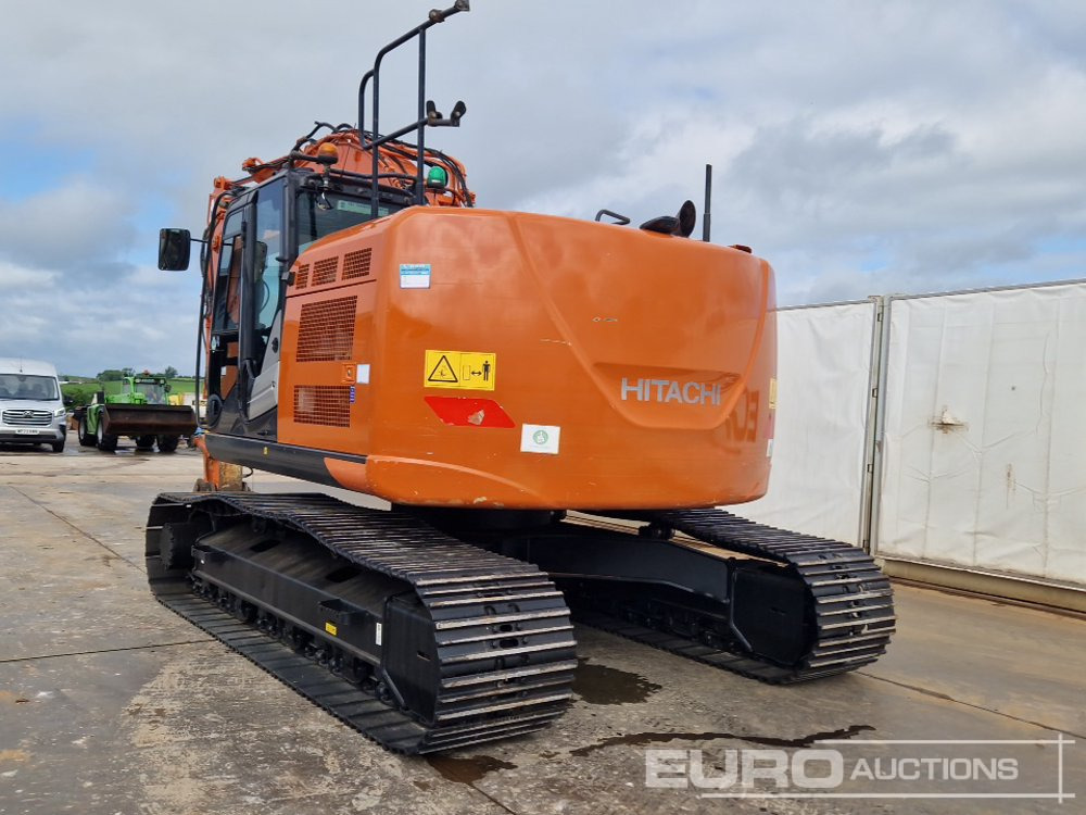 2020 Hitachi ZX225USRLC-6 - Crawler excavator: picture 3 2020 Hitachi ZX225USRLC-6 - Crawler excavator: picture 3