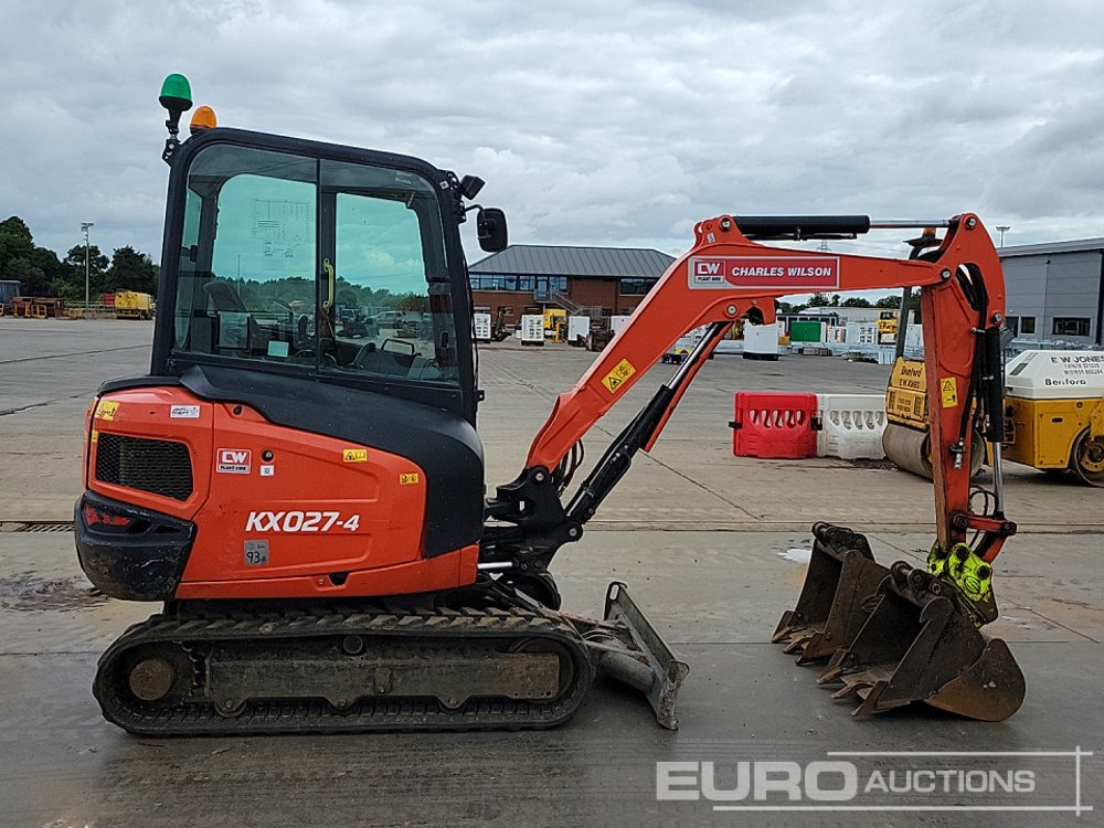 Mini excavator 2020 Kubota KX027-4: picture 6