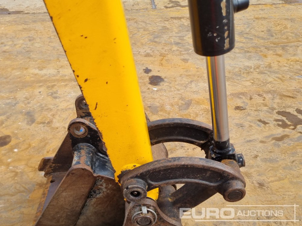Mini excavator 2021 JCB 8008CTS: picture 24