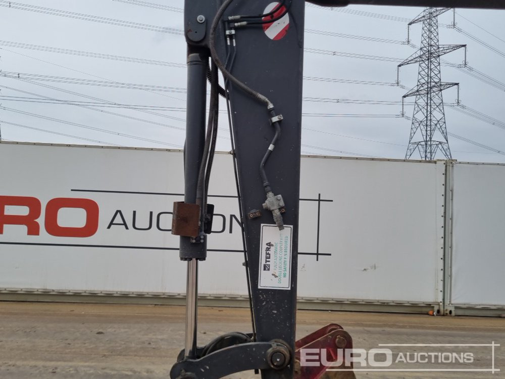 Mini excavator 2021 Volvo ECR88D: picture 30