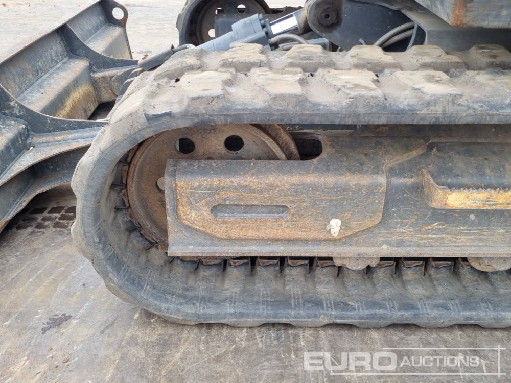 Mini excavator 2021 Volvo ECR88D: picture 11