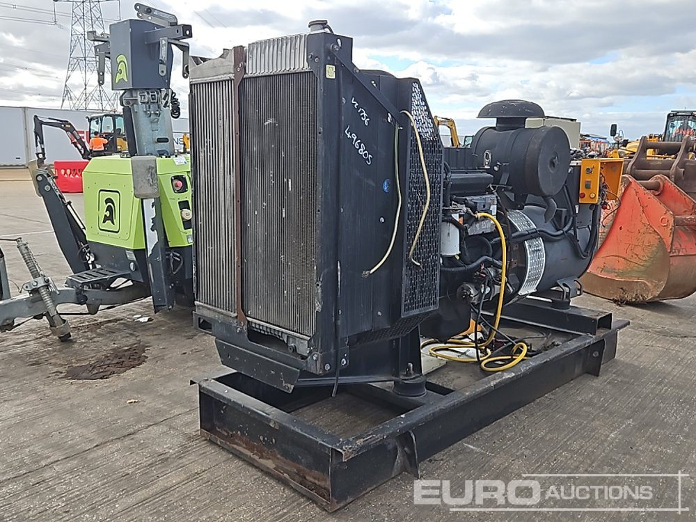 300kVA Generator, Perkins Engine - Generator set: picture 5 300kVA Generator, Perkins Engine - Generator set: picture 5