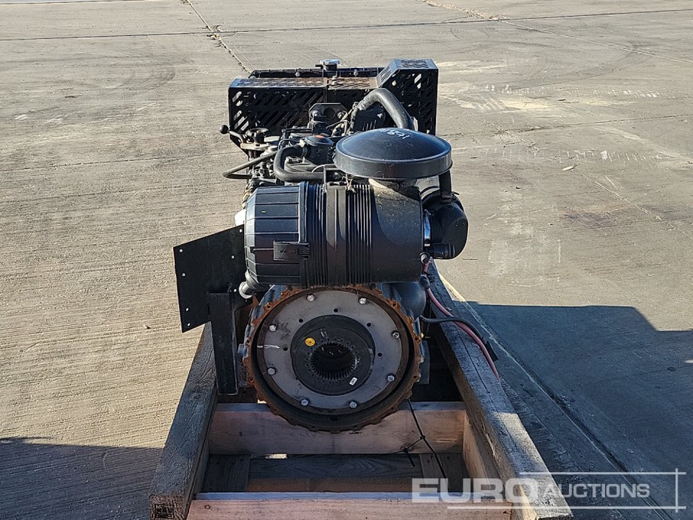 4 Cylinder Engine - Engine: picture 4 4 Cylinder Engine - Engine: picture 4