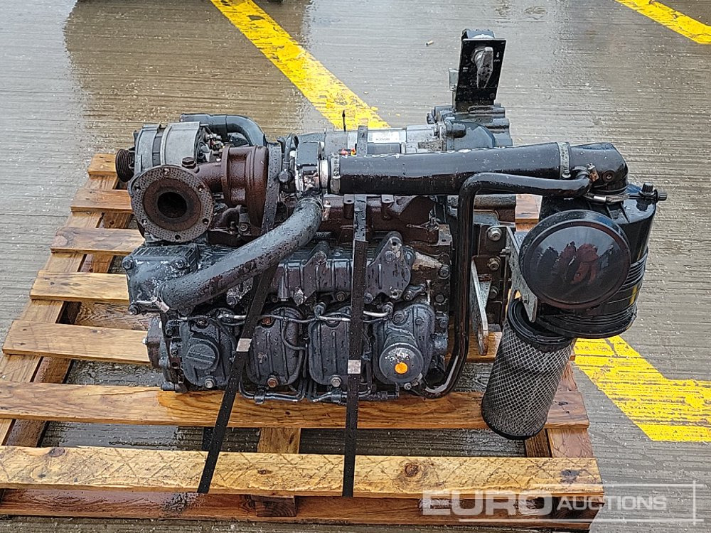 4 Cylinder Engine - Engine: picture 2 4 Cylinder Engine - Engine: picture 2