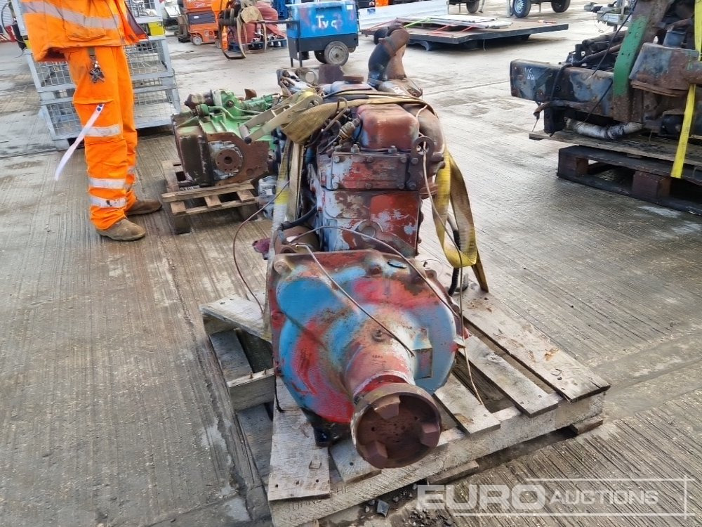 6 Cylinder Engine, Pump - Engine: picture 4 6 Cylinder Engine, Pump - Engine: picture 4