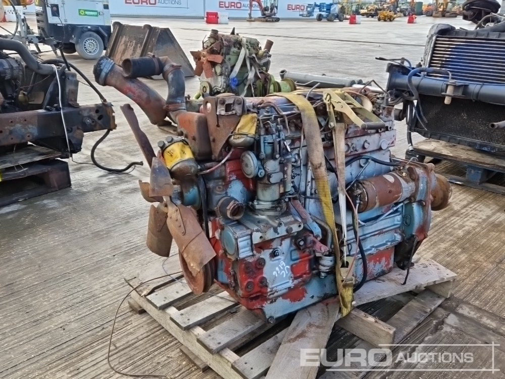 6 Cylinder Engine, Pump - Engine: picture 1 6 Cylinder Engine, Pump - Engine: picture 1