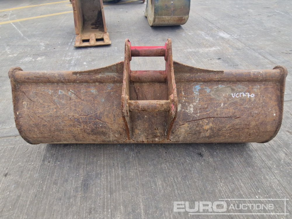 Bucket 72" Ditching Bucket 65mm Pin to suit 13 Ton Excavator: picture 6