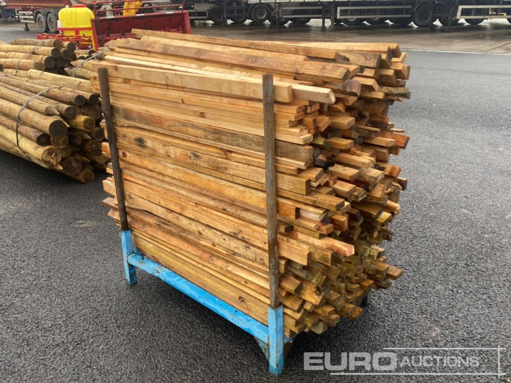 Pallet of Timber Pins - Agricultural machinery: picture 5 Pallet of Timber Pins - Agricultural machinery: picture 5