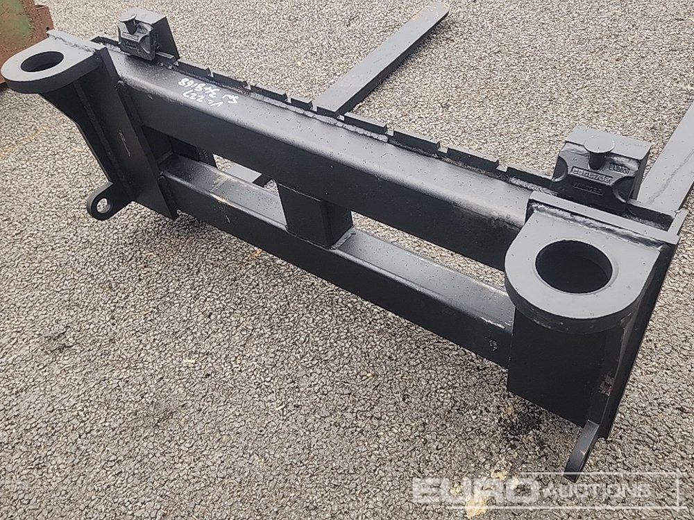 Unused Pallet Forks, Backing Plate to suit Telehander, Pin & Code Head - Agricultural machinery: picture 5 Unused Pallet Forks, Backing Plate to suit Telehander, Pin & Code Head - Agricultural machinery: picture 5