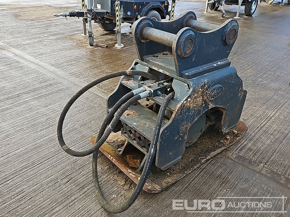 2014 Daemo Hydraulic Compaction Plate 80mm Pin to suit 20 Ton Excavator - Attachment for Excavator: picture 5 2014 Daemo Hydraulic Compaction Plate 80mm Pin to suit 20 Ton Excavator - Attachment for Excavator: picture 5