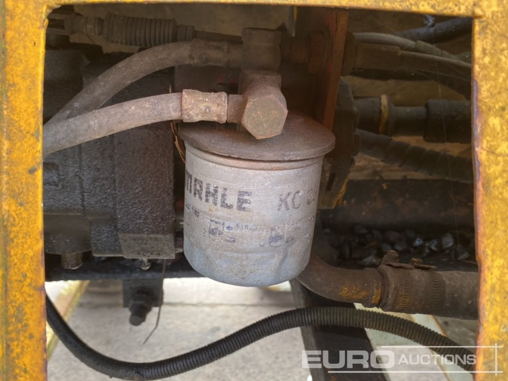 Asphalt machine Bristowes M95 Road Chipper, Tri Axle Trailer: picture 31