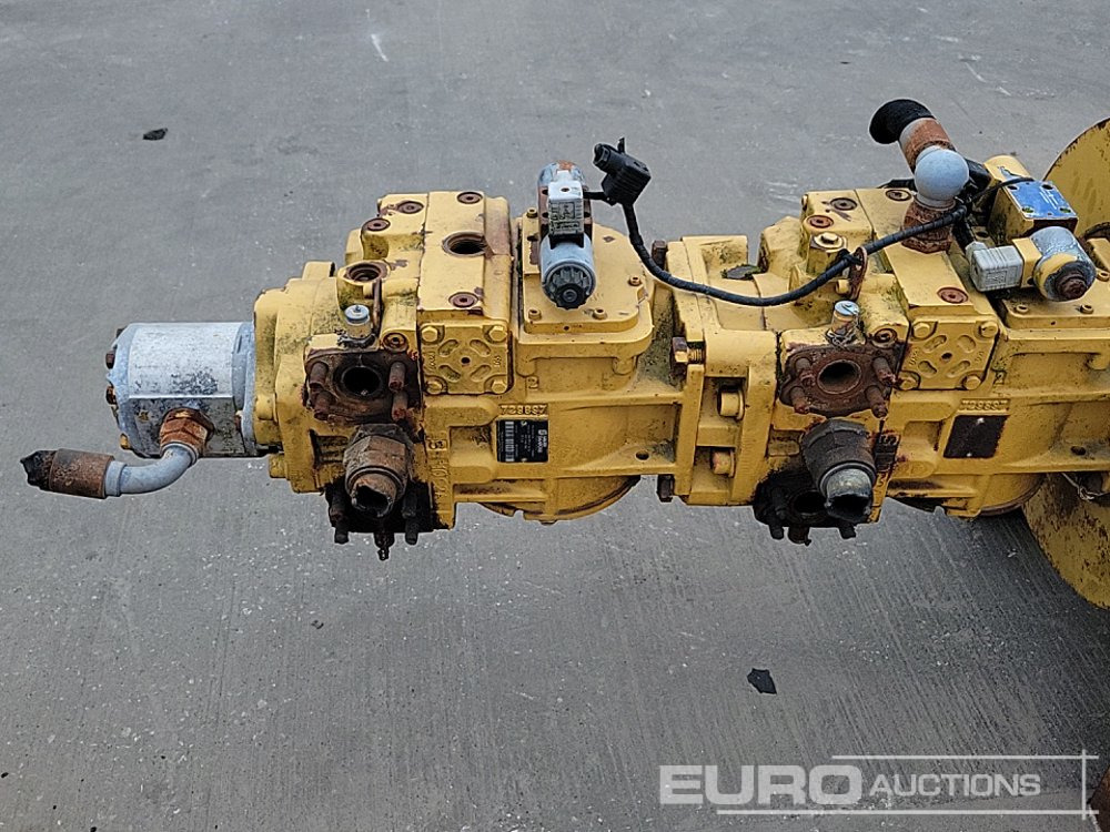 Engine CAT 3 Cylinder Engine, Pump: picture 16