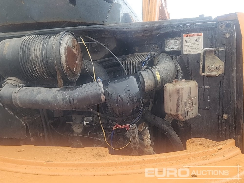 Mini excavator Case CX55B: picture 30