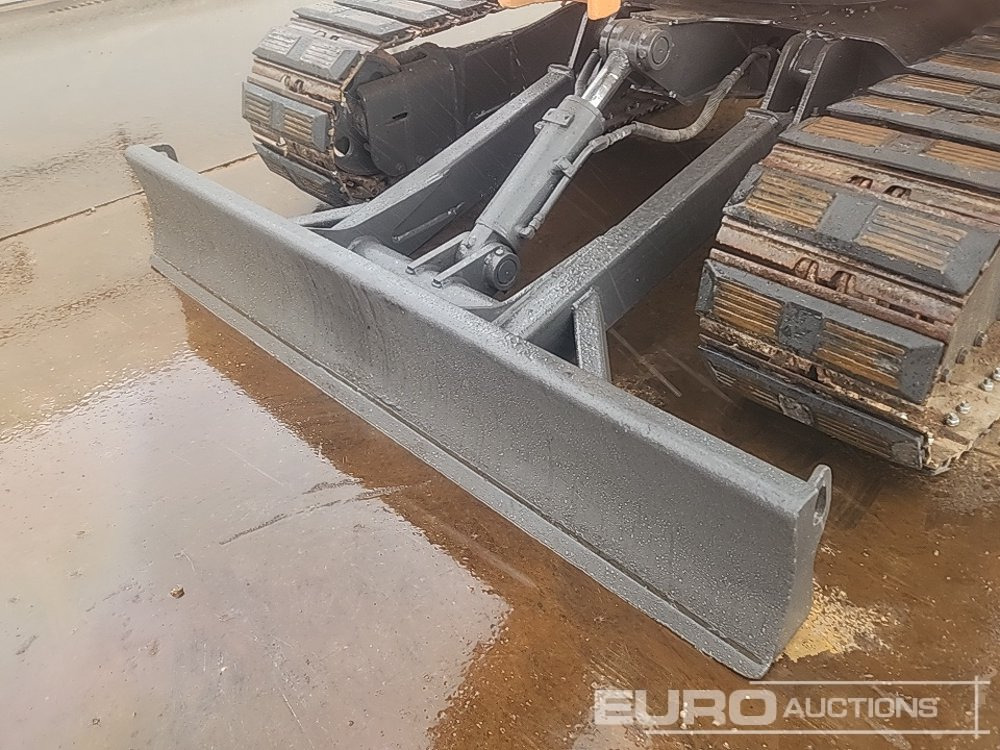 Mini excavator Case CX55B: picture 17