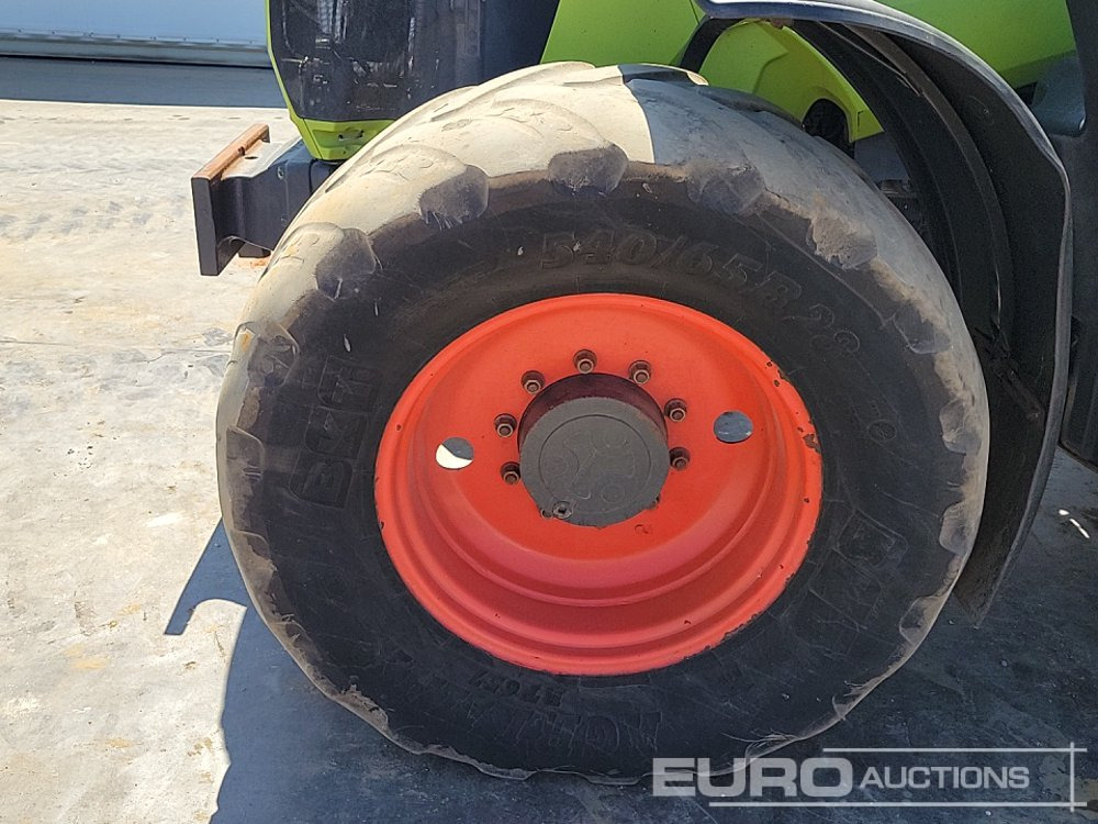 Farm tractor Claas 620 ARION: picture 9