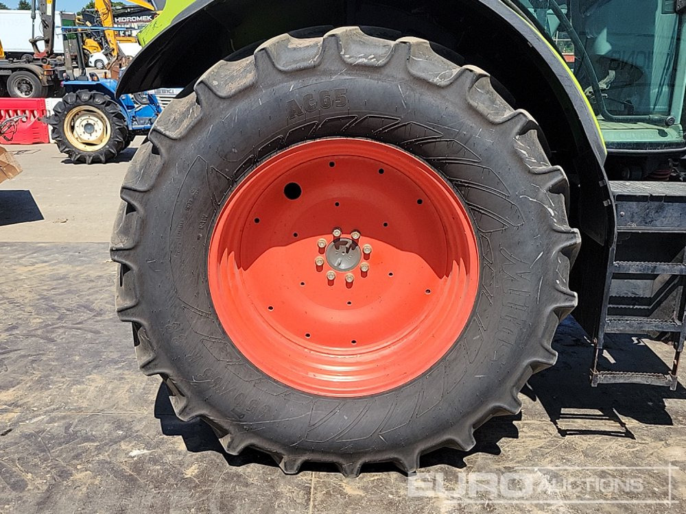 Farm tractor Claas 620 ARION: picture 11