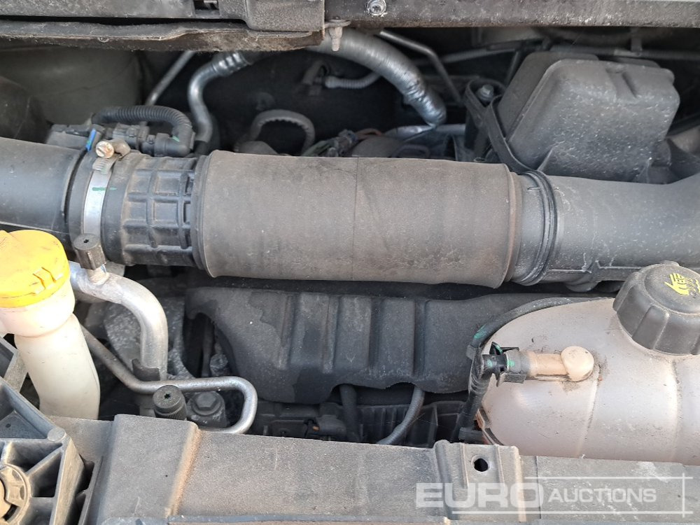 Commercial vehicle 2021 Renault Traffic: picture 14 Commercial vehicle 2021 Renault Traffic: picture 14