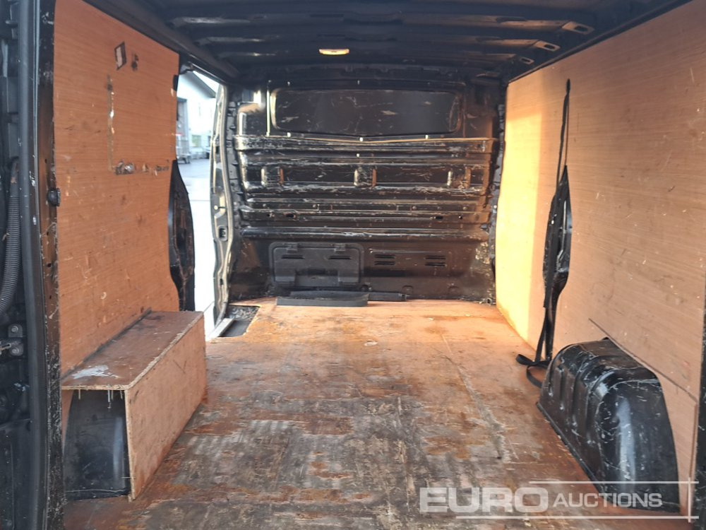 Commercial vehicle 2021 Renault Traffic: picture 19 Commercial vehicle 2021 Renault Traffic: picture 19