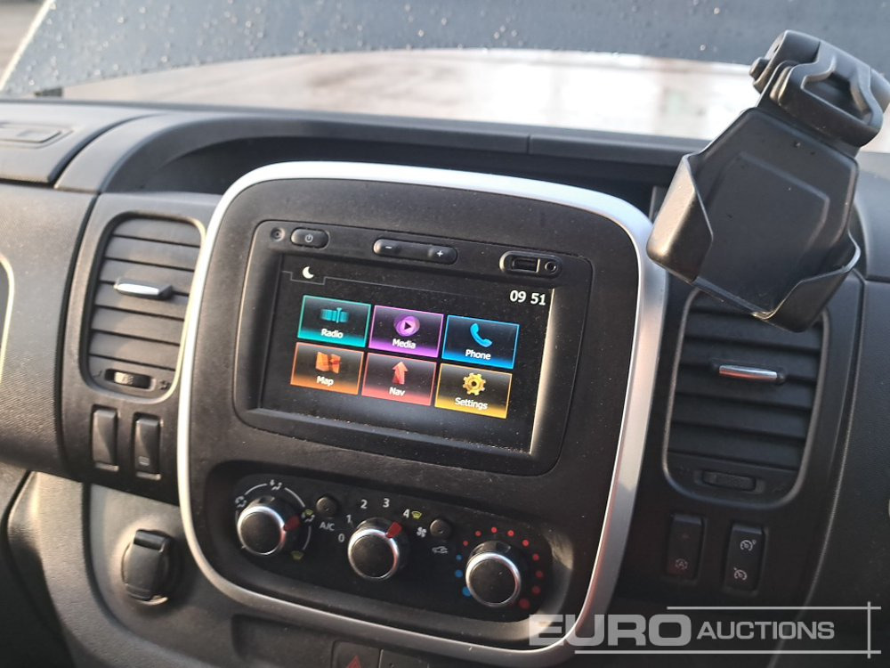 Commercial vehicle 2021 Renault Traffic: picture 26 Commercial vehicle 2021 Renault Traffic: picture 26