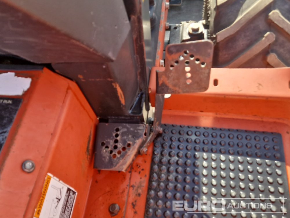 Trencher Ditch Witch RT40: picture 31
