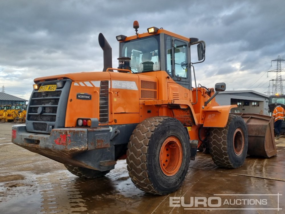 Doosan DL250 - Wheel loader: picture 5 Doosan DL250 - Wheel loader: picture 5