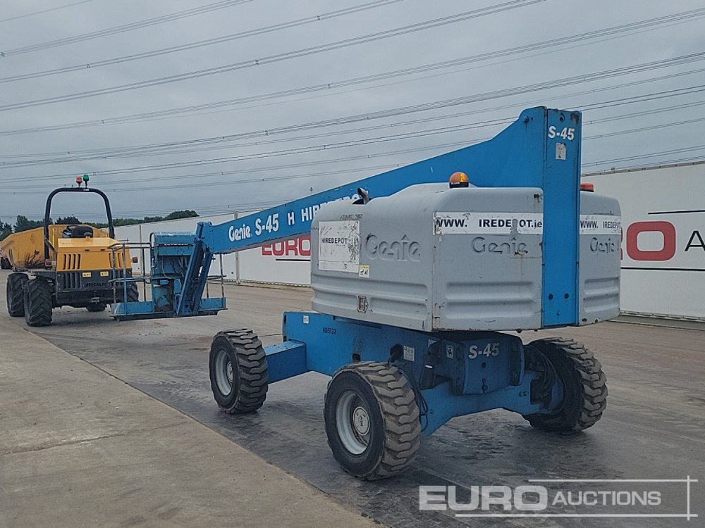 Genie S45 - Aerial platform: picture 3 Genie S45 - Aerial platform: picture 3