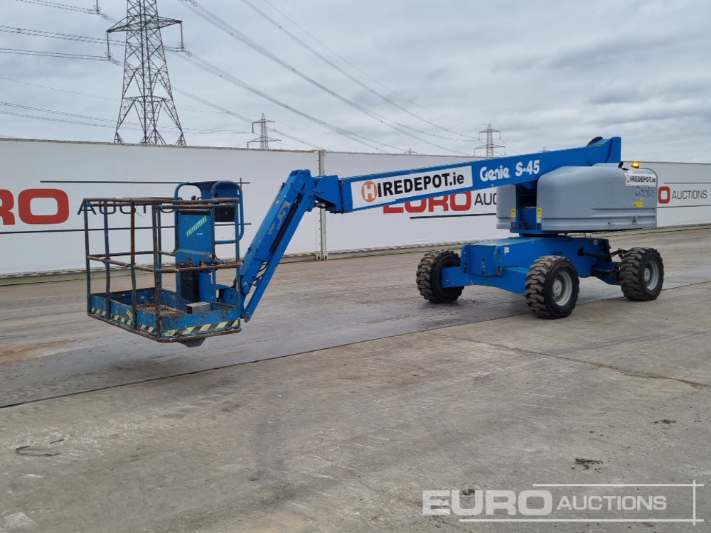 Genie S45 - Aerial platform: picture 1 Genie S45 - Aerial platform: picture 1