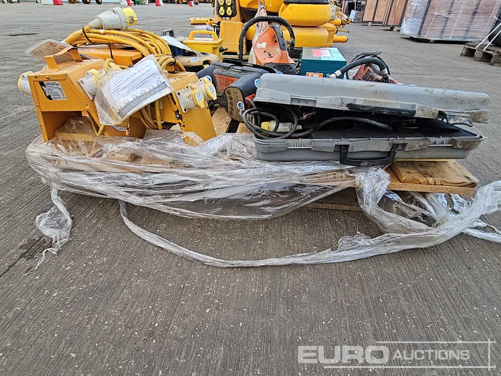 Hilti DD200 110Volt Coring Drill, Arbortech 110Volt Saw, Makita 110Volt Router (Spares), Stihl Petrol Quick Cut Saw (Spares), 110Volt Splitter Box (4 of), 110Volt Transformer, 230Volt Transformer (2 o - Construction equipment: picture 2 Hilti DD200 110Volt Coring Drill, Arbortech 110Volt Saw, Makita 110Volt Router (Spares), Stihl Petrol Quick Cut Saw (Spares), 110Volt Splitter Box (4 of), 110Volt Transformer, 230Volt Transformer (2 o - Construction equipment: picture 2