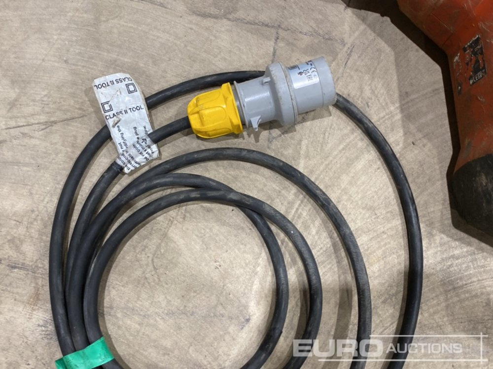 Hilti TE70-ATC 110 Volt Hammer Drill/Breaker - Construction equipment: picture 5 Hilti TE70-ATC 110 Volt Hammer Drill/Breaker - Construction equipment: picture 5