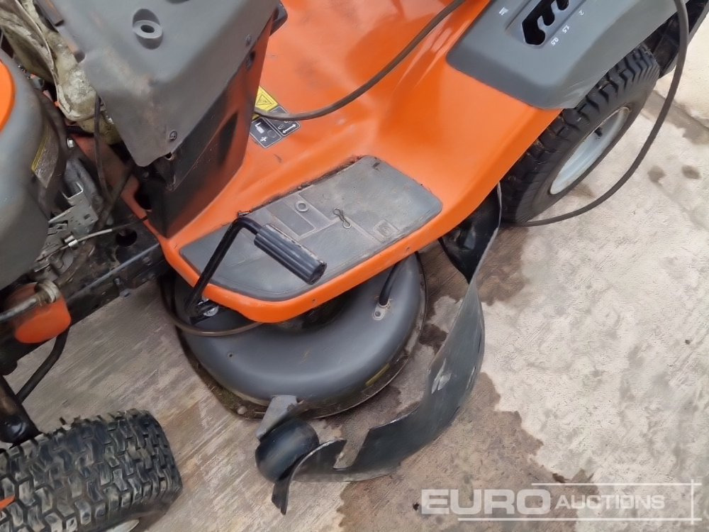 Garden mower Husqvarna TC138 Petrol Lawnmower, Briggs & Stratton Engine: picture 8
