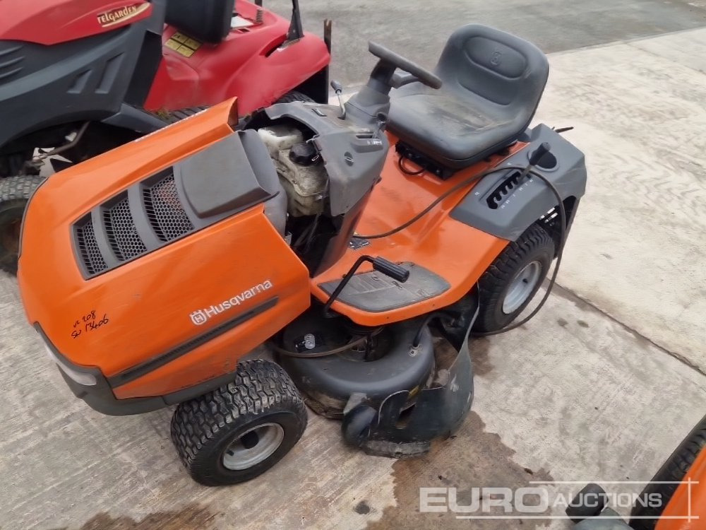 Husqvarna TC138 Petrol Lawnmower, Briggs & Stratton Engine - Garden mower: picture 1 Husqvarna TC138 Petrol Lawnmower, Briggs & Stratton Engine - Garden mower: picture 1