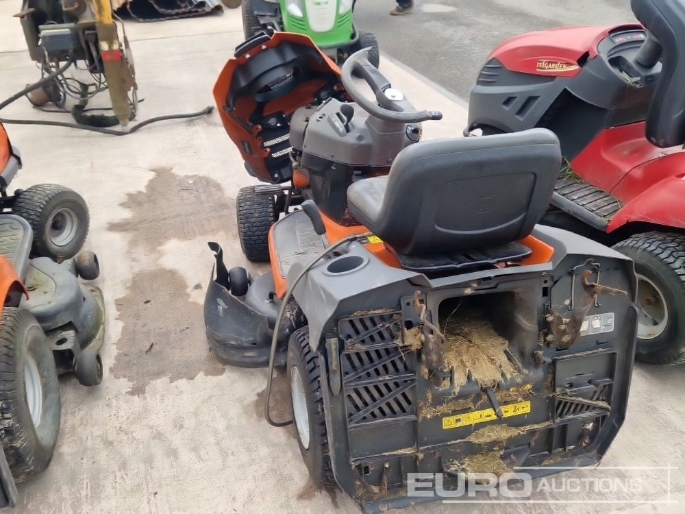 Husqvarna TC138 Petrol Lawnmower, Briggs & Stratton Engine - Garden mower: picture 3 Husqvarna TC138 Petrol Lawnmower, Briggs & Stratton Engine - Garden mower: picture 3
