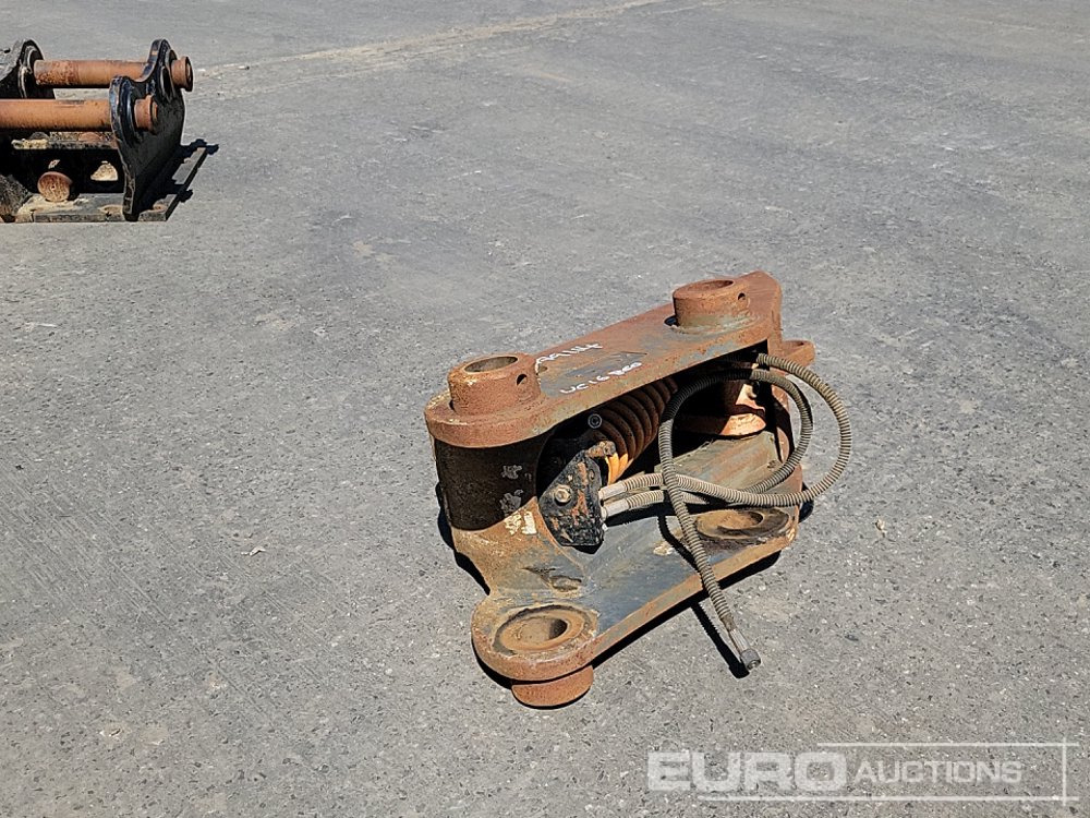 Hydraulic Double Lock QH 65mm Pin to suit 13 Ton Excavator - Quick coupler: picture 5 Hydraulic Double Lock QH 65mm Pin to suit 13 Ton Excavator - Quick coupler: picture 5