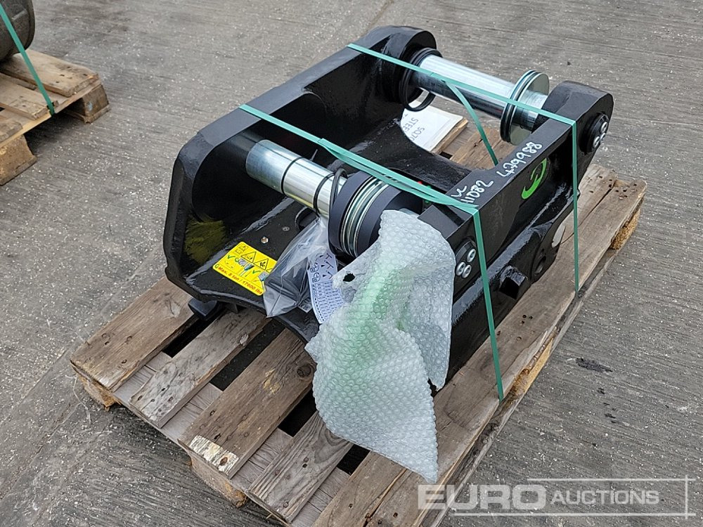 Hydraulic SQ70 Hitch to suit 18-33 Ton Excavator - Quick coupler: picture 1 Hydraulic SQ70 Hitch to suit 18-33 Ton Excavator - Quick coupler: picture 1