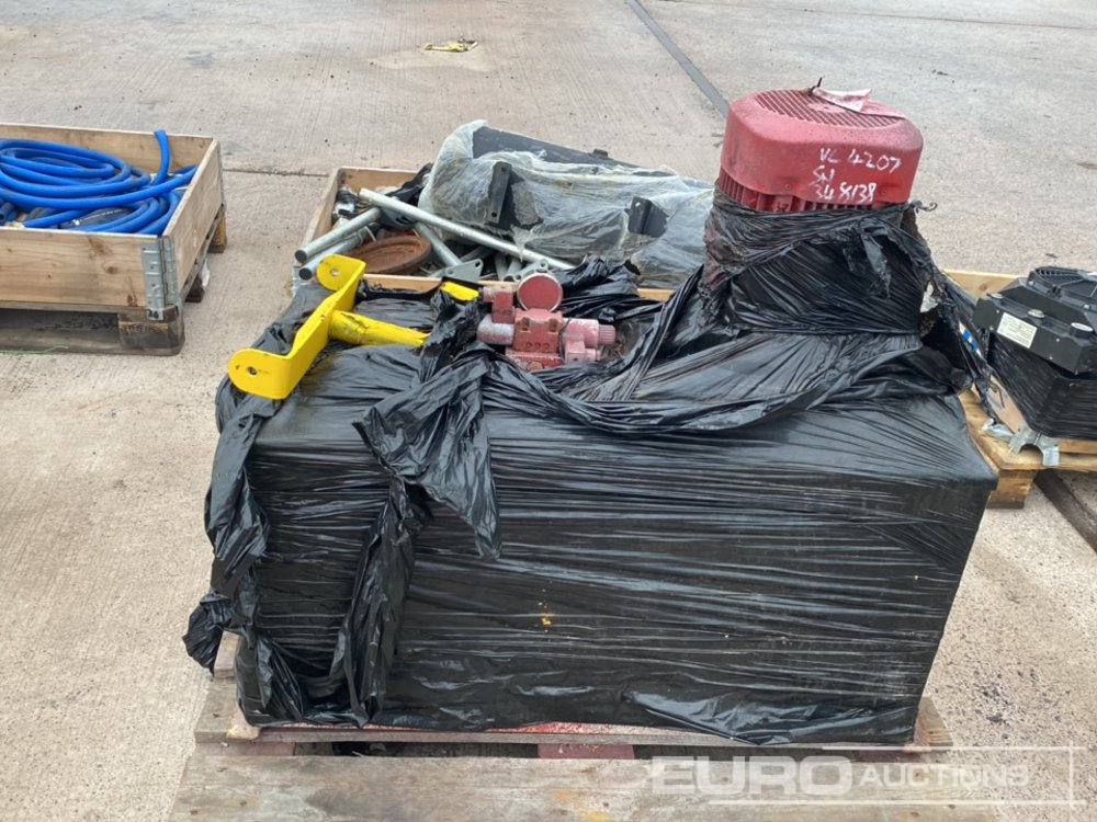Hydraulic Tank, Motor - Hydraulic tank for Construction machinery: picture 2 Hydraulic Tank, Motor - Hydraulic tank for Construction machinery: picture 2