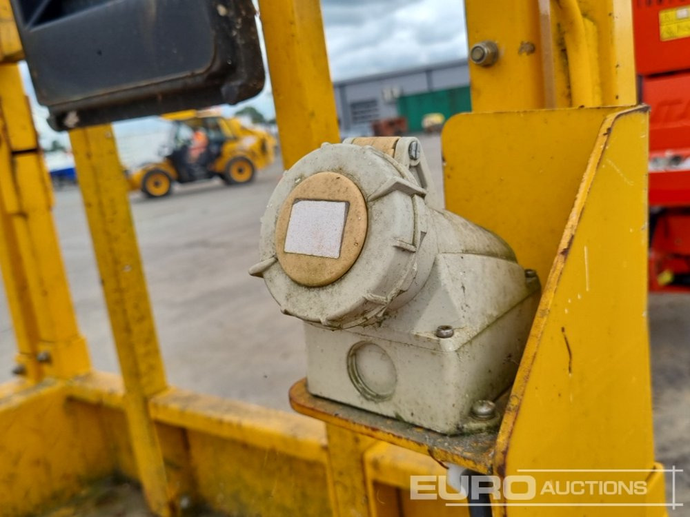 Aerial platform JCB S2632E: picture 23