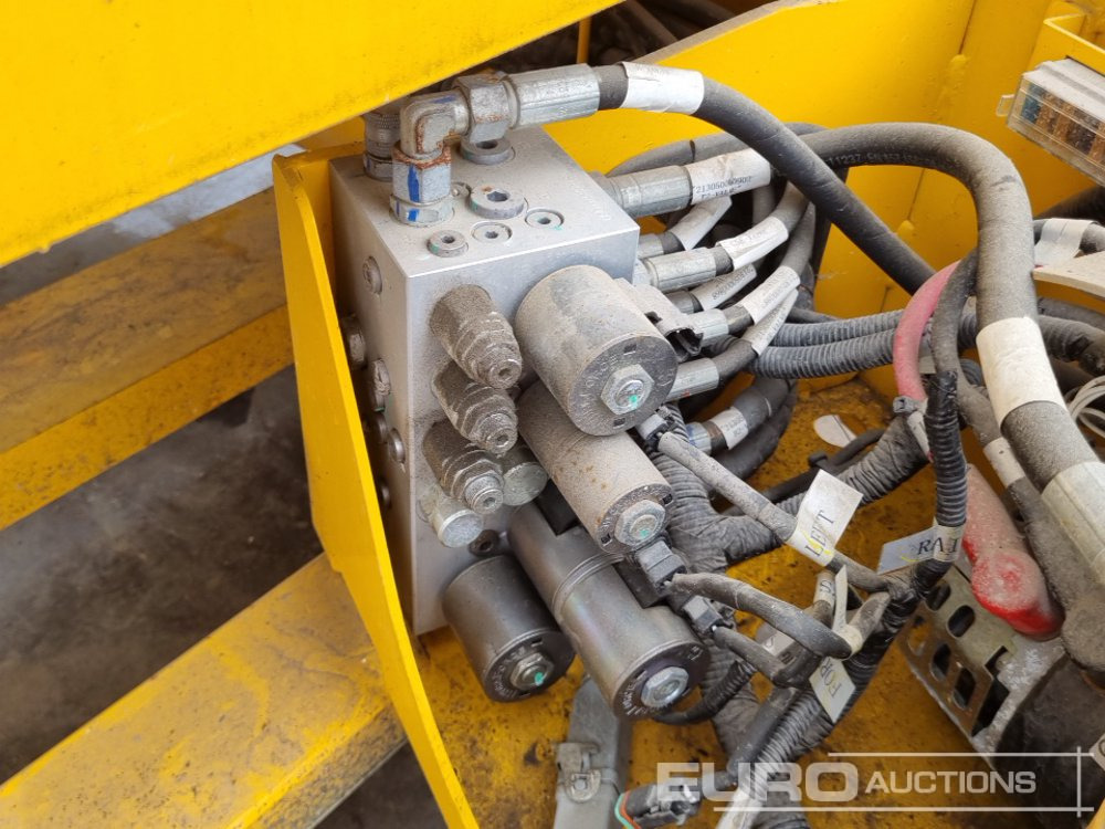 Aerial platform JCB S2632E: picture 29