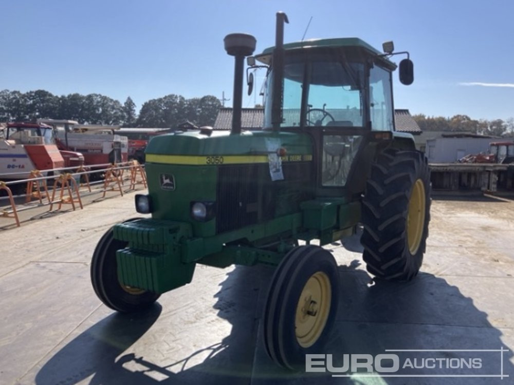 John Deere 3050 - Farm tractor: picture 2 John Deere 3050 - Farm tractor: picture 2