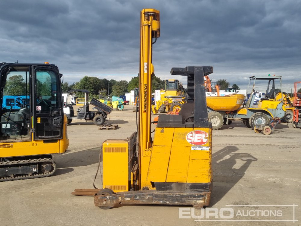 Forklift Jungheinrich Electric Side Loader Forklift, 3 Stage Free Lift Mast, Forks, Charger: picture 6