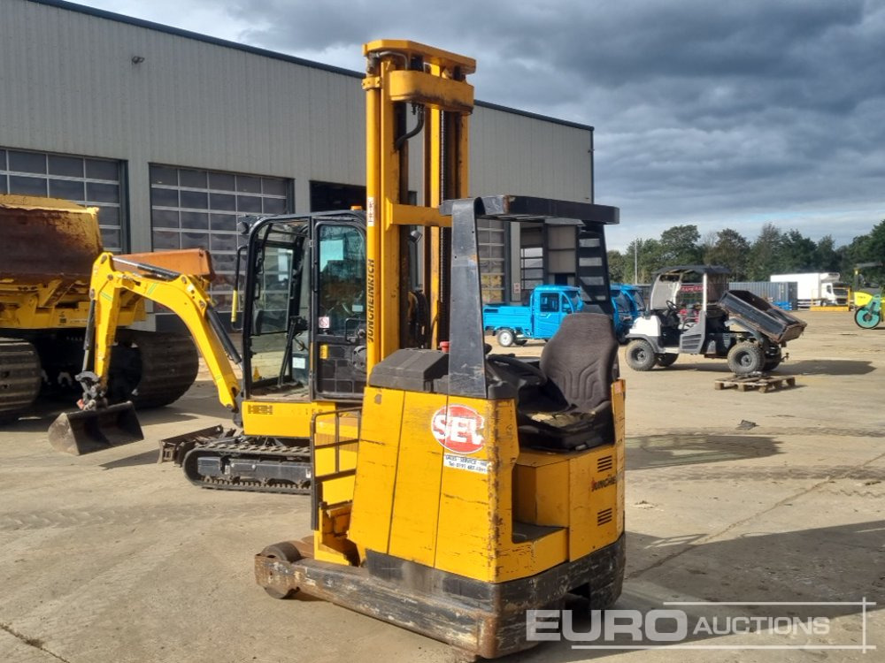 Forklift Jungheinrich Electric Side Loader Forklift, 3 Stage Free Lift Mast, Forks, Charger: picture 7