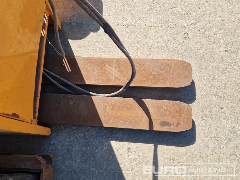 Forklift Jungheinrich Electric Side Loader Forklift, 3 Stage Free Lift Mast, Forks, Charger: picture 14