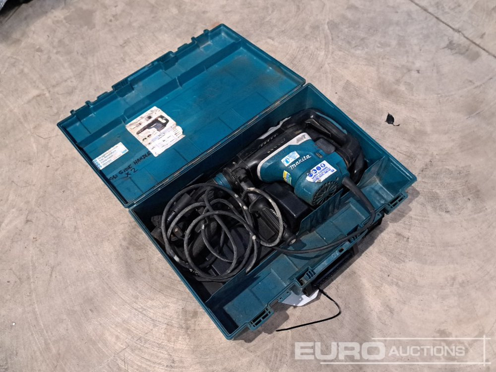 Makita HR4013C 110 Volt Breaker, Case - Construction equipment: picture 4 Makita HR4013C 110 Volt Breaker, Case - Construction equipment: picture 4