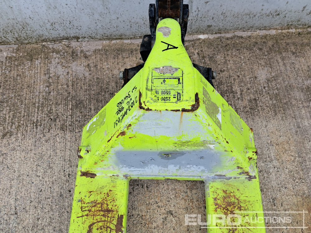 Material handling equipment 2500Kg Pallet Truck: picture 6