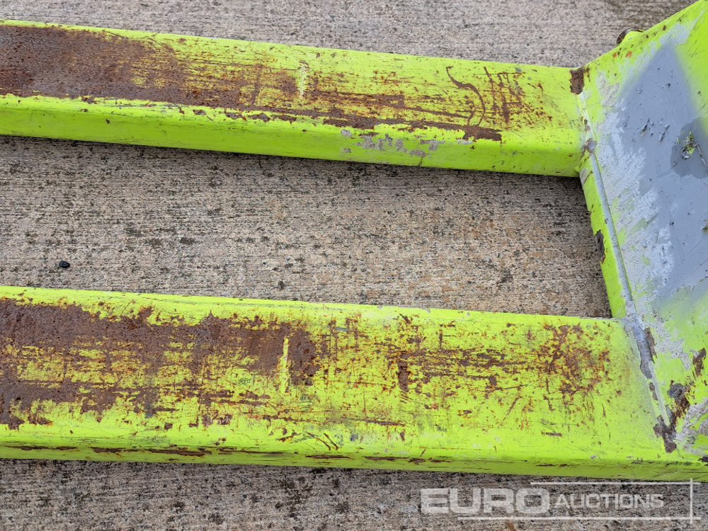 Material handling equipment 2500Kg Pallet Truck: picture 12