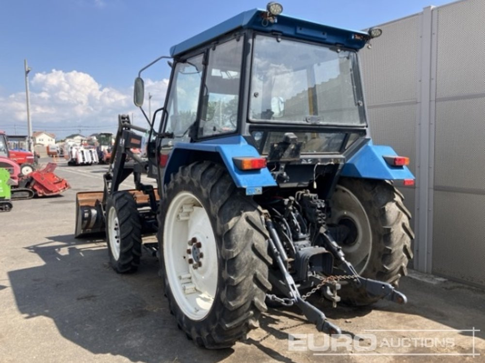 New Holland 4630 - Farm tractor: picture 2 New Holland 4630 - Farm tractor: picture 2