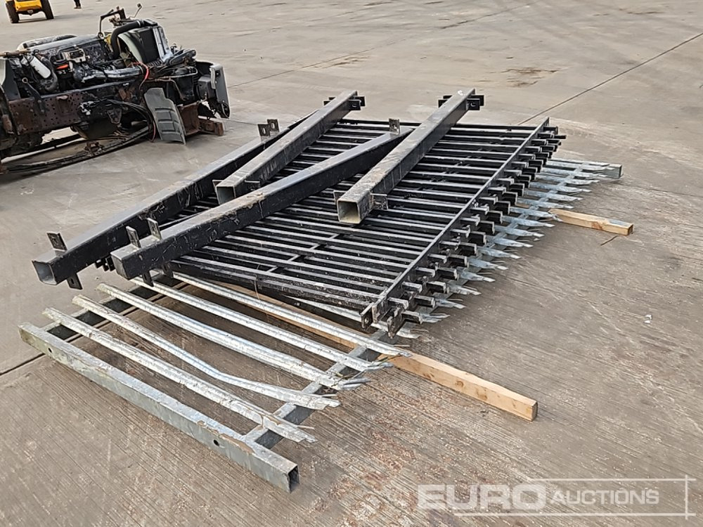 Selection of Fencing - Other machinery: picture 1 Selection of Fencing - Other machinery: picture 1