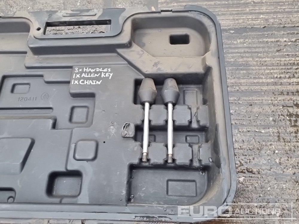 Construction equipment Radio Cable Detector (5 of), Bosch 110Volt Grinder, Bohrmaster 110Volt Mag Drill, Spitfire P370 Nail Gun, Paslode IM350+ Battery Nail Gun, Tiger APT-0600 6 Ton Adjustable Trolley: picture 27