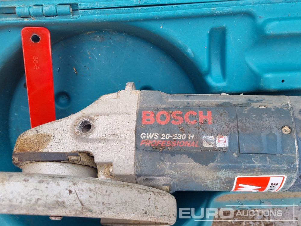 Construction equipment Radio Cable Detector (5 of), Bosch 110Volt Grinder, Bohrmaster 110Volt Mag Drill, Spitfire P370 Nail Gun, Paslode IM350+ Battery Nail Gun, Tiger APT-0600 6 Ton Adjustable Trolley: picture 32