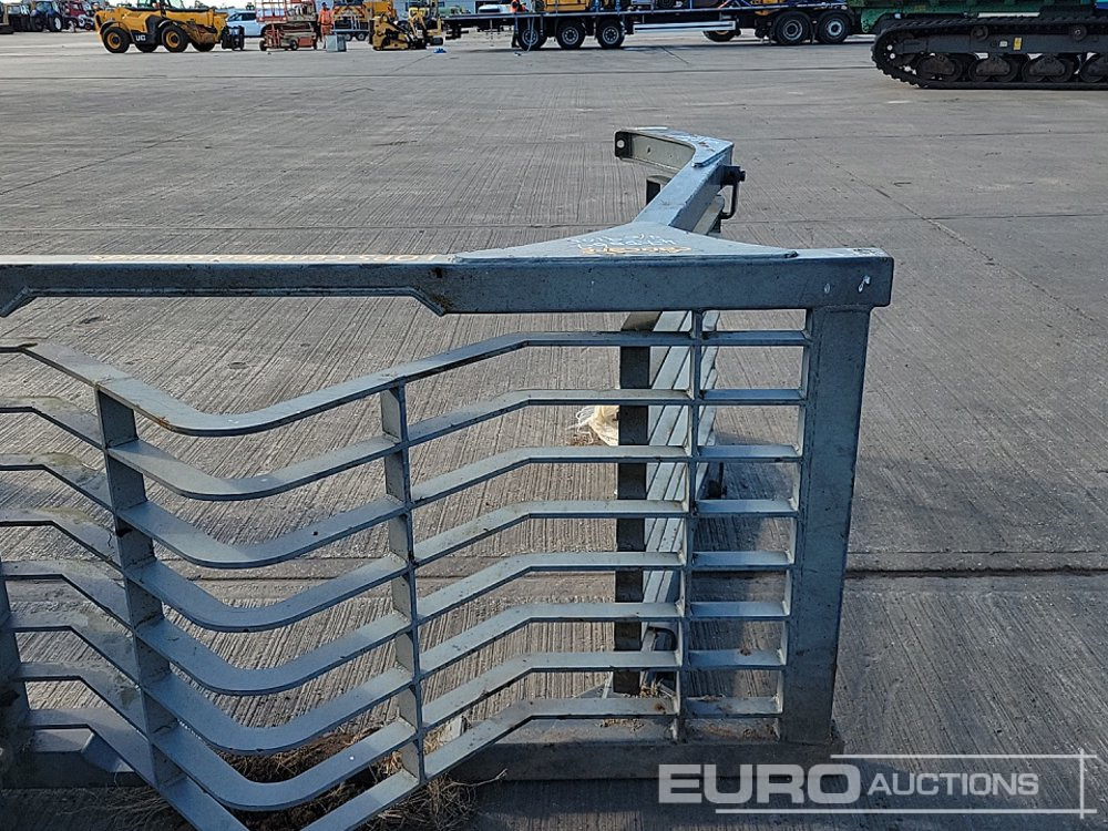 Spare parts Demo Cage to suit Hitachi ZX210-3/5: picture 17